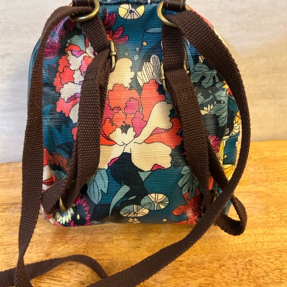 Sakroots Mini Crossbody Floral Backpack - Picture 11 of 14